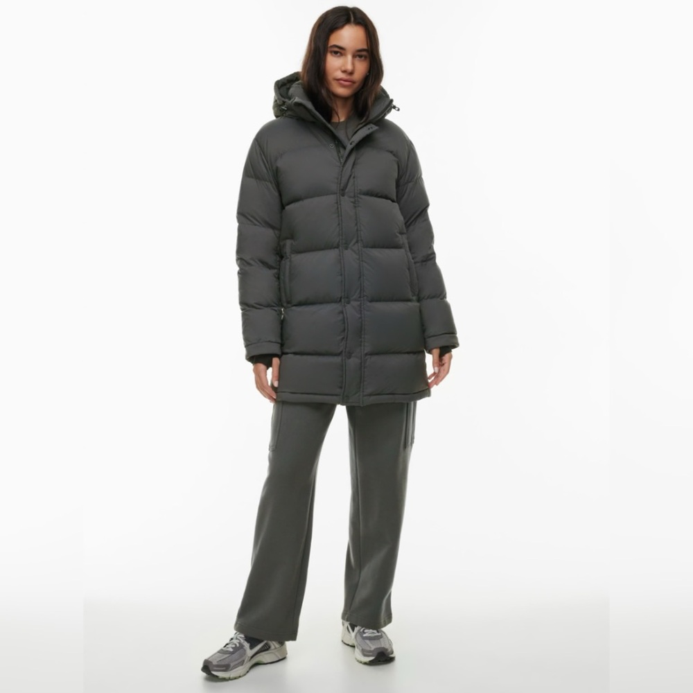 Aritzia Super Puff Mid Size M Coal Grey